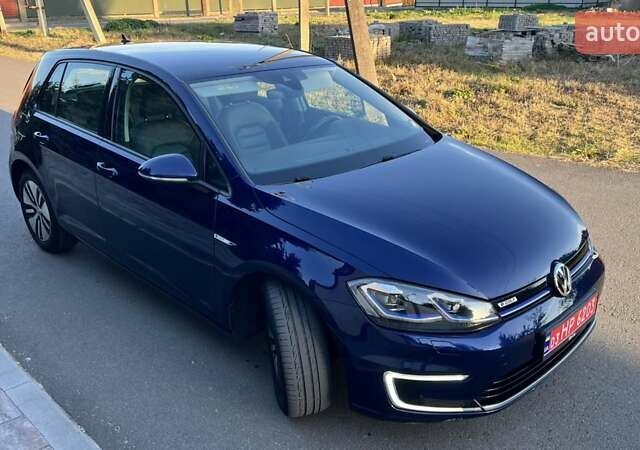Синий Фольксваген e-Golf, объемом двигателя 0 л и пробегом 110 тыс. км за 13300 $, фото 1 на Automoto.ua