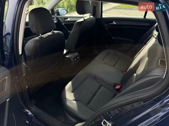 Синій Фольксваген e-Golf, об'ємом двигуна 0 л та пробігом 88 тис. км за 11500 $, фото 10 на Automoto.ua