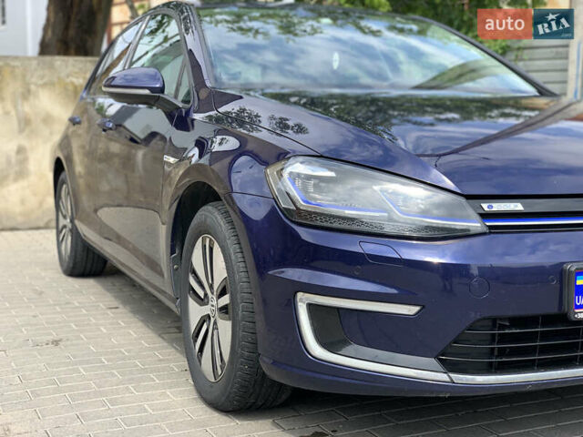 Синий Фольксваген e-Golf, объемом двигателя 0 л и пробегом 111 тыс. км за 14000 $, фото 13 на Automoto.ua