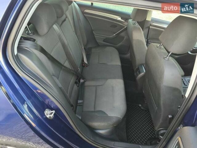 Синий Фольксваген e-Golf, объемом двигателя 0 л и пробегом 176 тыс. км за 10900 $, фото 7 на Automoto.ua