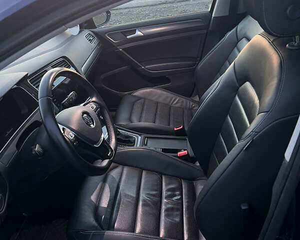 Синий Фольксваген e-Golf, объемом двигателя 0 л и пробегом 115 тыс. км за 13600 $, фото 10 на Automoto.ua