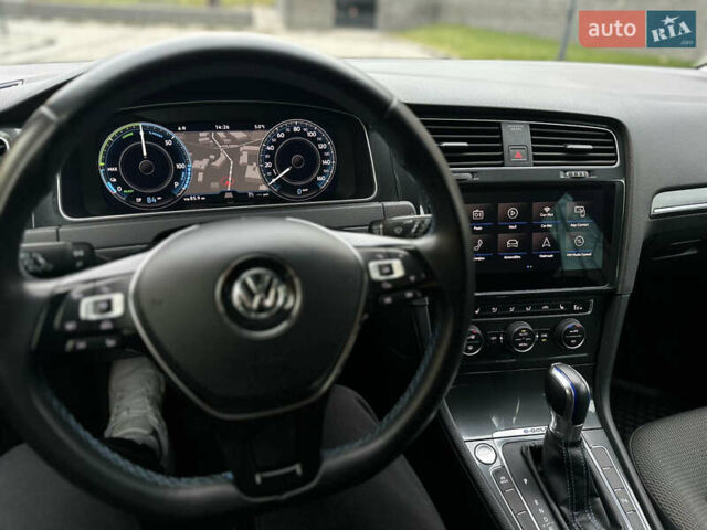 Синий Фольксваген e-Golf, объемом двигателя 0 л и пробегом 138 тыс. км за 12900 $, фото 27 на Automoto.ua