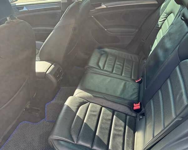 Синий Фольксваген e-Golf, объемом двигателя 0 л и пробегом 139 тыс. км за 12500 $, фото 9 на Automoto.ua