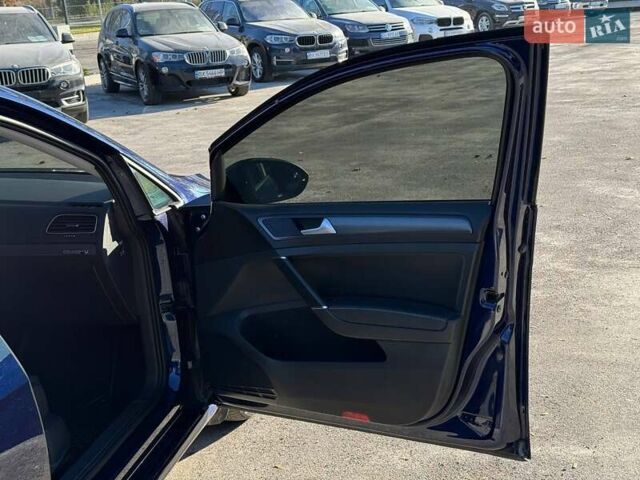 Синий Фольксваген e-Golf, объемом двигателя 0 л и пробегом 134 тыс. км за 13500 $, фото 29 на Automoto.ua