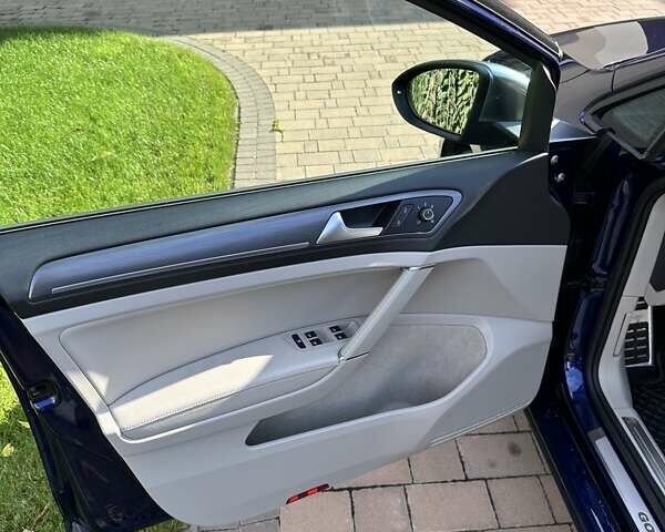 Синий Фольксваген e-Golf, объемом двигателя 0 л и пробегом 90 тыс. км за 13900 $, фото 7 на Automoto.ua