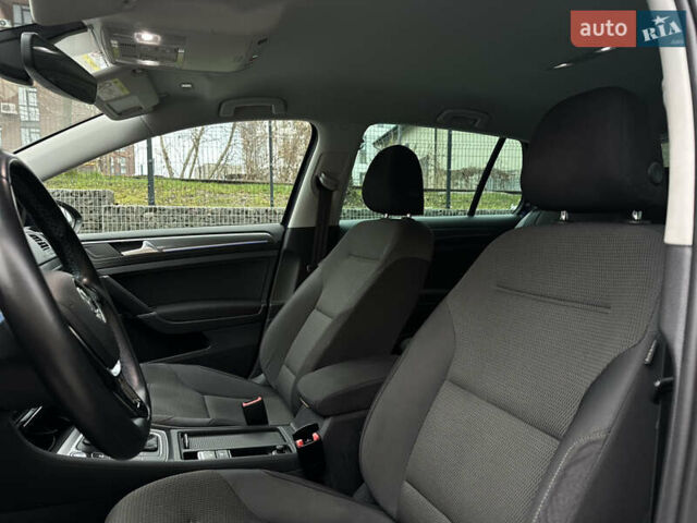 Синий Фольксваген e-Golf, объемом двигателя 0 л и пробегом 138 тыс. км за 12900 $, фото 15 на Automoto.ua