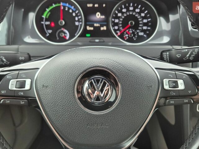 Синій Фольксваген e-Golf, об'ємом двигуна 0 л та пробігом 53 тис. км за 13500 $, фото 11 на Automoto.ua