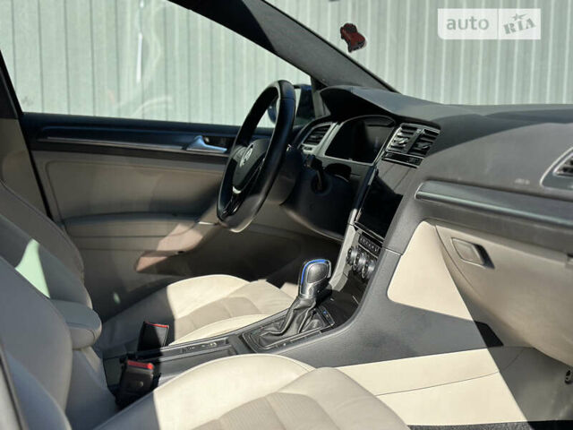 Синій Фольксваген e-Golf, об'ємом двигуна 0 л та пробігом 120 тис. км за 13999 $, фото 13 на Automoto.ua