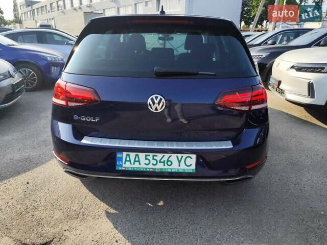 Синий Фольксваген e-Golf, объемом двигателя 0 л и пробегом 104 тыс. км за 14599 $, фото 5 на Automoto.ua