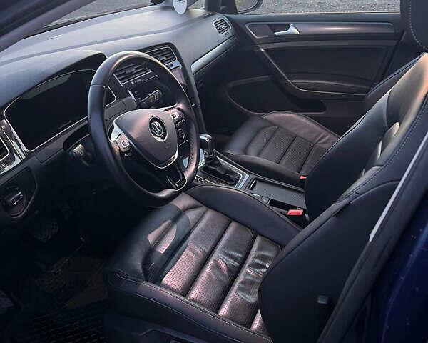 Синий Фольксваген e-Golf, объемом двигателя 0 л и пробегом 111 тыс. км за 14000 $, фото 3 на Automoto.ua