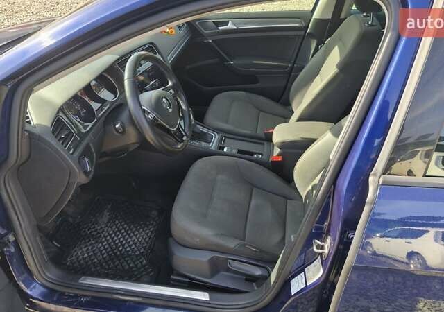 Синий Фольксваген e-Golf, объемом двигателя 0 л и пробегом 176 тыс. км за 10900 $, фото 8 на Automoto.ua