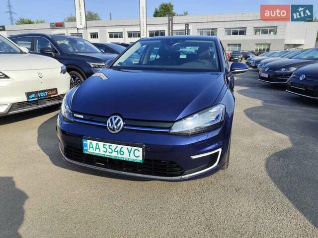Синий Фольксваген e-Golf, объемом двигателя 0 л и пробегом 104 тыс. км за 14599 $, фото 17 на Automoto.ua