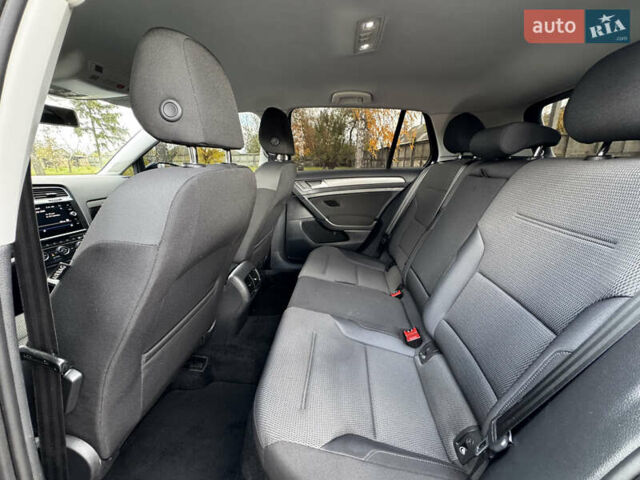 Синий Фольксваген e-Golf, объемом двигателя 0 л и пробегом 82 тыс. км за 11500 $, фото 14 на Automoto.ua