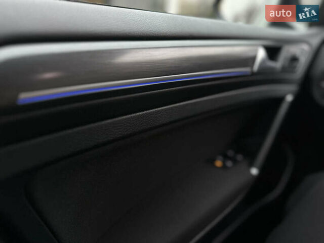 Синий Фольксваген e-Golf, объемом двигателя 0 л и пробегом 138 тыс. км за 12900 $, фото 28 на Automoto.ua