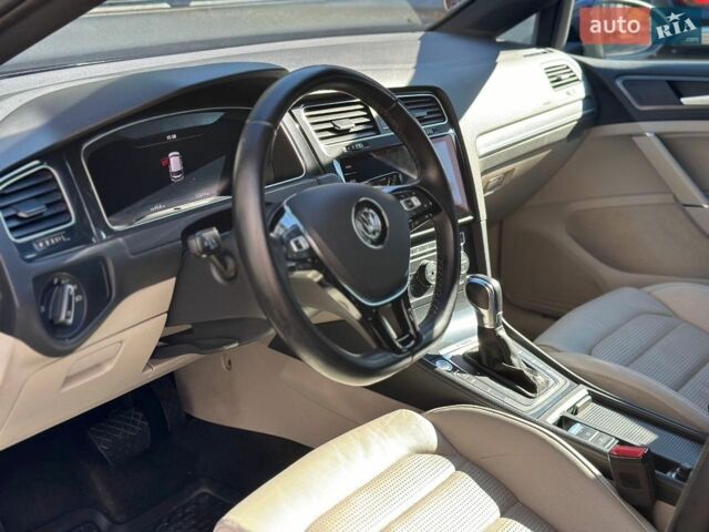 Синій Фольксваген e-Golf, об'ємом двигуна 0 л та пробігом 124 тис. км за 14999 $, фото 18 на Automoto.ua