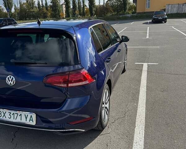 Синий Фольксваген e-Golf, объемом двигателя 0 л и пробегом 139 тыс. км за 12500 $, фото 4 на Automoto.ua