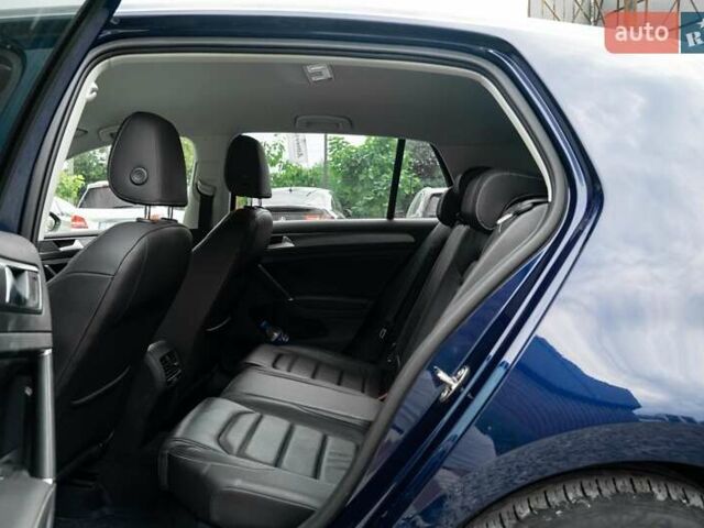 Синий Фольксваген e-Golf, объемом двигателя 0 л и пробегом 110 тыс. км за 15300 $, фото 42 на Automoto.ua