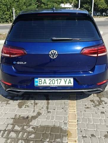 Синий Фольксваген e-Golf, объемом двигателя 0 л и пробегом 150 тыс. км за 13500 $, фото 26 на Automoto.ua