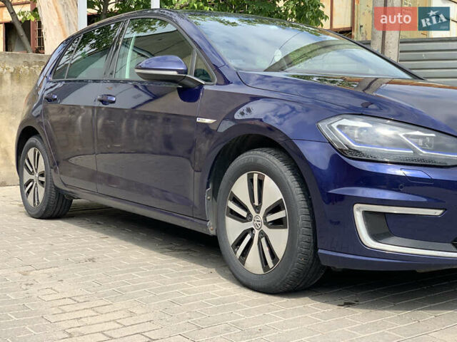 Синий Фольксваген e-Golf, объемом двигателя 0 л и пробегом 111 тыс. км за 14000 $, фото 12 на Automoto.ua