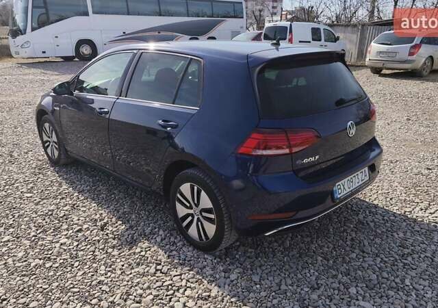 Синий Фольксваген e-Golf, объемом двигателя 0 л и пробегом 176 тыс. км за 10900 $, фото 4 на Automoto.ua