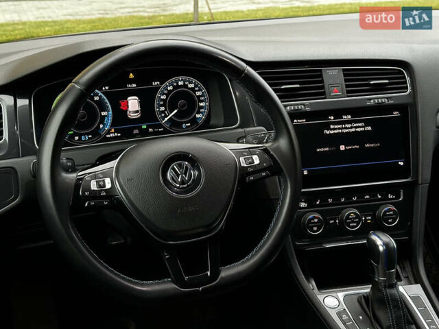 Синий Фольксваген e-Golf, объемом двигателя 0 л и пробегом 138 тыс. км за 12900 $, фото 2 на Automoto.ua