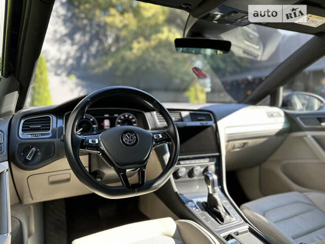 Синій Фольксваген e-Golf, об'ємом двигуна 0 л та пробігом 120 тис. км за 14500 $, фото 19 на Automoto.ua