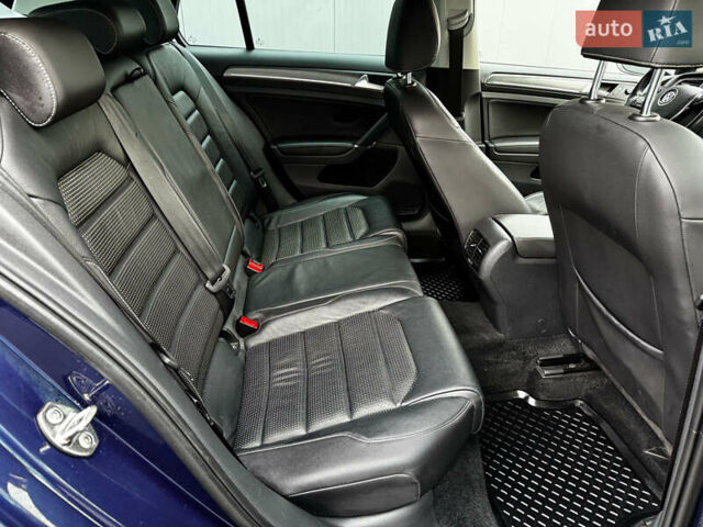 Синий Фольксваген e-Golf, объемом двигателя 0 л и пробегом 100 тыс. км за 14500 $, фото 18 на Automoto.ua