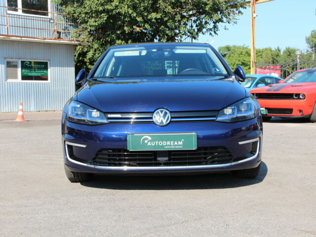 Синий Фольксваген e-Golf, объемом двигателя 0 л и пробегом 153 тыс. км за 12600 $, фото 1 на Automoto.ua