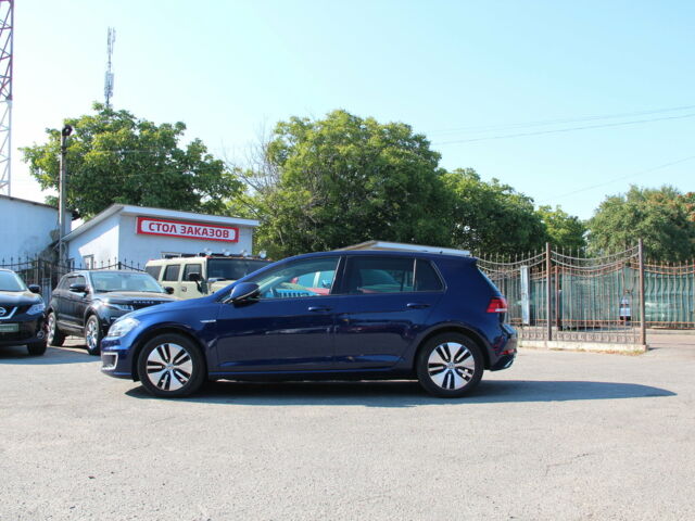 Синий Фольксваген e-Golf, объемом двигателя 0 л и пробегом 153 тыс. км за 12600 $, фото 4 на Automoto.ua
