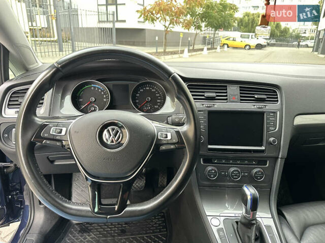 Синий Фольксваген e-Golf, объемом двигателя 0 л и пробегом 70 тыс. км за 12700 $, фото 23 на Automoto.ua