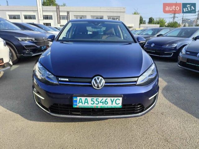 Синий Фольксваген e-Golf, объемом двигателя 0 л и пробегом 104 тыс. км за 14599 $, фото 13 на Automoto.ua