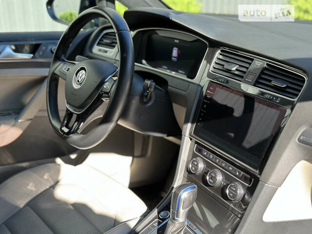Синій Фольксваген e-Golf, об'ємом двигуна 0 л та пробігом 120 тис. км за 13999 $, фото 14 на Automoto.ua