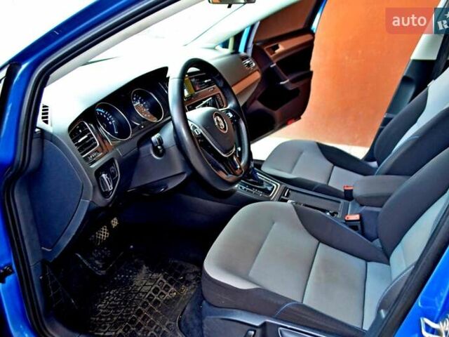 Синій Фольксваген e-Golf, об'ємом двигуна 0 л та пробігом 95 тис. км за 10752 $, фото 7 на Automoto.ua