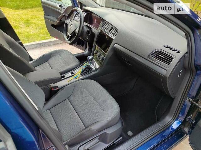 Синій Фольксваген e-Golf, об'ємом двигуна 0 л та пробігом 140 тис. км за 12000 $, фото 13 на Automoto.ua