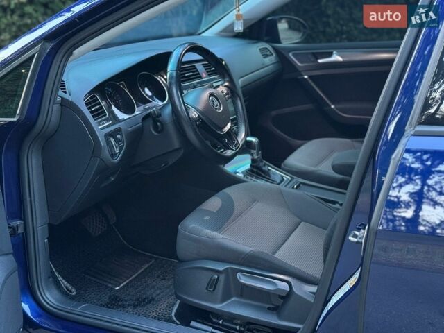 Синій Фольксваген e-Golf, об'ємом двигуна 0 л та пробігом 86 тис. км за 13200 $, фото 10 на Automoto.ua