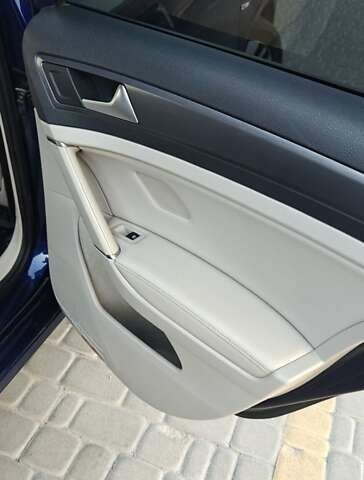 Синий Фольксваген e-Golf, объемом двигателя 0 л и пробегом 150 тыс. км за 13500 $, фото 11 на Automoto.ua