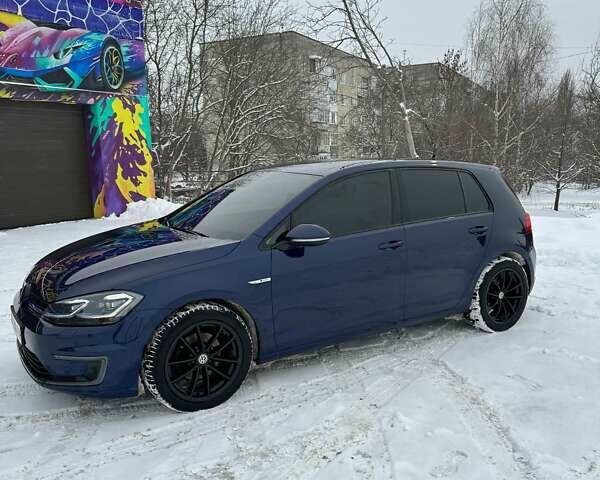 Синій Фольксваген e-Golf, об'ємом двигуна 0 л та пробігом 140 тис. км за 13800 $, фото 3 на Automoto.ua