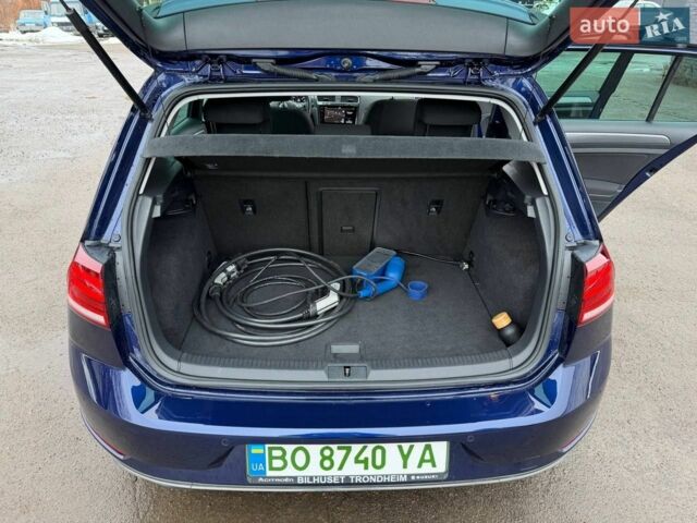 Синий Фольксваген e-Golf, объемом двигателя 0 л и пробегом 103 тыс. км за 12700 $, фото 13 на Automoto.ua