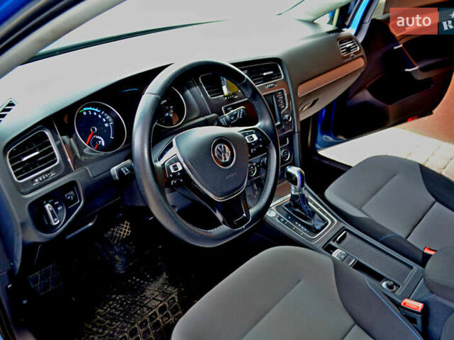 Синій Фольксваген e-Golf, об'ємом двигуна 0 л та пробігом 95 тис. км за 10752 $, фото 9 на Automoto.ua