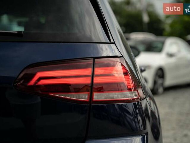 Синий Фольксваген e-Golf, объемом двигателя 0 л и пробегом 110 тыс. км за 15300 $, фото 10 на Automoto.ua