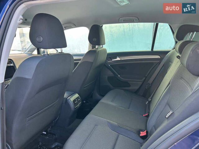 Синій Фольксваген e-Golf, об'ємом двигуна 0 л та пробігом 82 тис. км за 11500 $, фото 12 на Automoto.ua