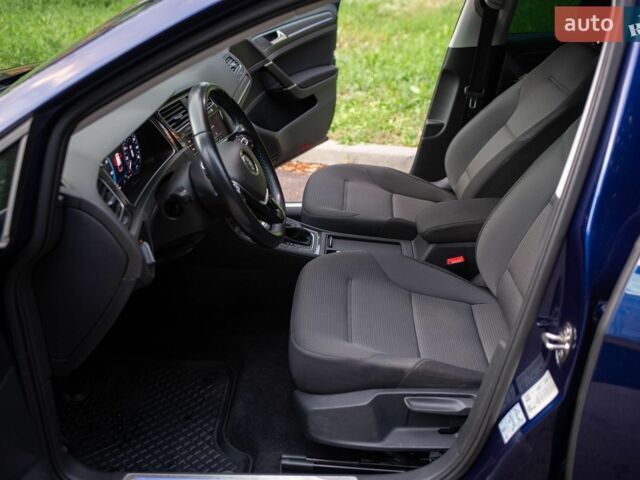 Синій Фольксваген e-Golf, об'ємом двигуна 0 л та пробігом 138 тис. км за 12300 $, фото 14 на Automoto.ua