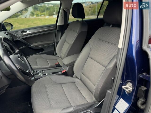 Синий Фольксваген e-Golf, объемом двигателя 0 л и пробегом 124 тыс. км за 13999 $, фото 16 на Automoto.ua