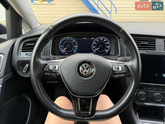 Синій Фольксваген e-Golf, об'ємом двигуна 0 л та пробігом 182 тис. км за 13800 $, фото 60 на Automoto.ua