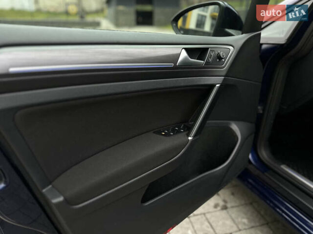 Синий Фольксваген e-Golf, объемом двигателя 0 л и пробегом 138 тыс. км за 12900 $, фото 16 на Automoto.ua