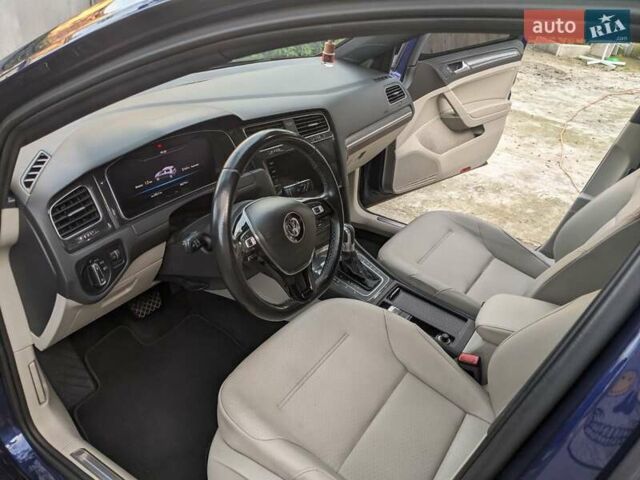 Синий Фольксваген e-Golf, объемом двигателя 0 л и пробегом 89 тыс. км за 13800 $, фото 5 на Automoto.ua