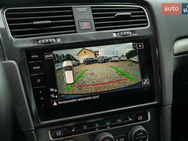 Синий Фольксваген e-Golf, объемом двигателя 0 л и пробегом 110 тыс. км за 15300 $, фото 34 на Automoto.ua