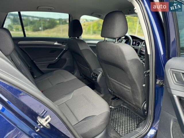 Синий Фольксваген e-Golf, объемом двигателя 0 л и пробегом 124 тыс. км за 13999 $, фото 19 на Automoto.ua