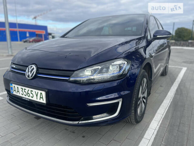 Синий Фольксваген e-Golf, объемом двигателя 0 л и пробегом 129 тыс. км за 15300 $, фото 19 на Automoto.ua