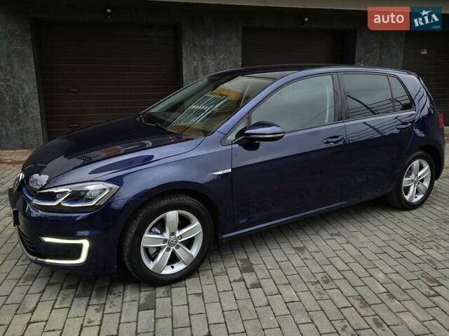 Синий Фольксваген e-Golf, объемом двигателя 0 л и пробегом 140 тыс. км за 11750 $, фото 3 на Automoto.ua